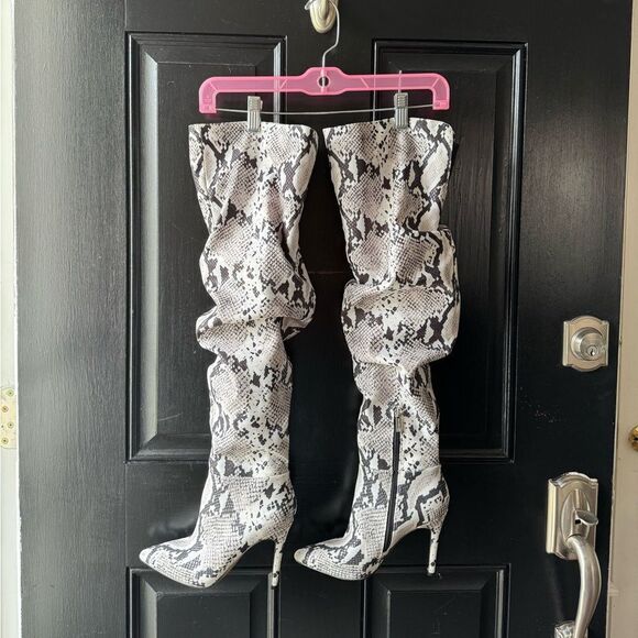 Jessica Simpson White Snakeskin Ruched Thigh High Boots Size 6 - Picture 4 of 11